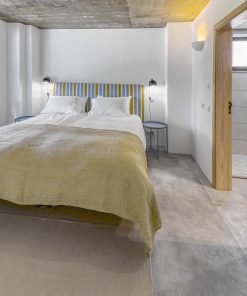 Villa-Cocheira-Beach-House-Ferragudo-Bedroom