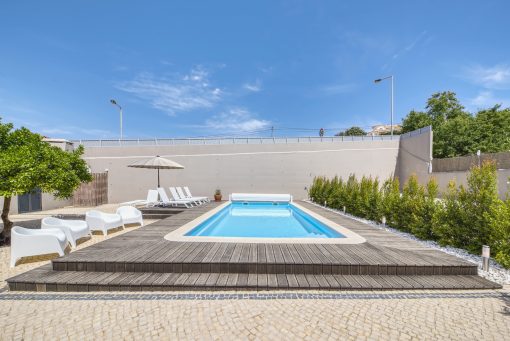 Villa-Cocheira-Beach-House-Ferragudo-Pool